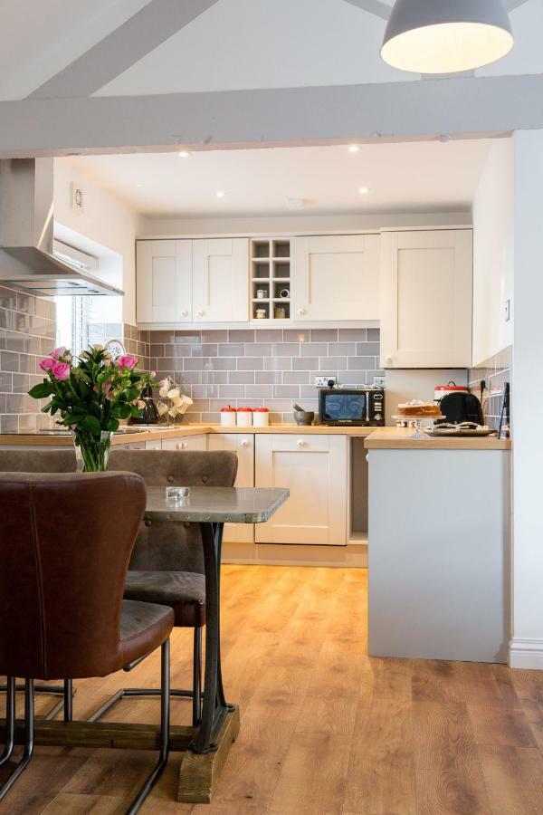 Thrush Nest Cottages - Wren Cottage Sleeps 4, 2 Bedrooms & Stable Cottage Sleeps 2, 1 Bedroom York Dış mekan fotoğraf